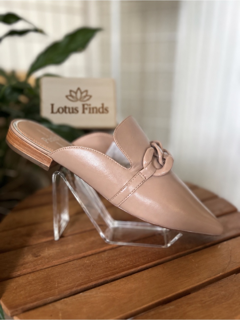Linea Paolo Adora Nude Leather Chain Mule Slides Size 9.5 NIB